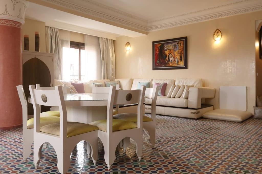 Typical large central appt in Gueliz with nice view