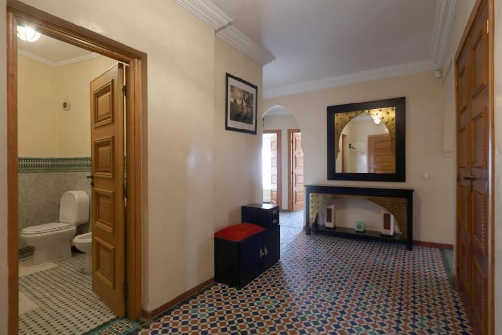 Typical large central appt in Gueliz with nice view