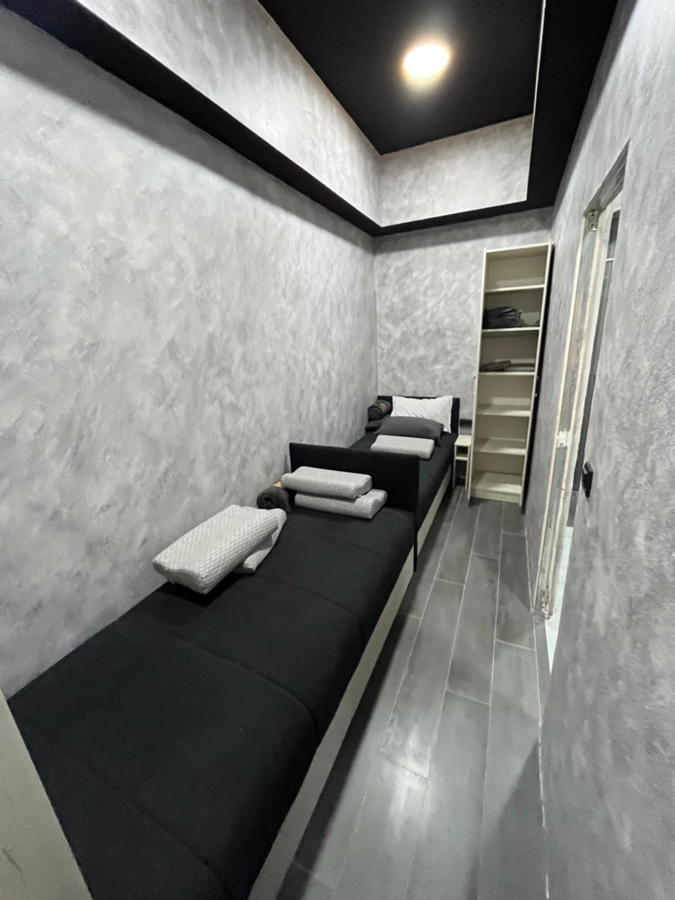 Diamond Hostel