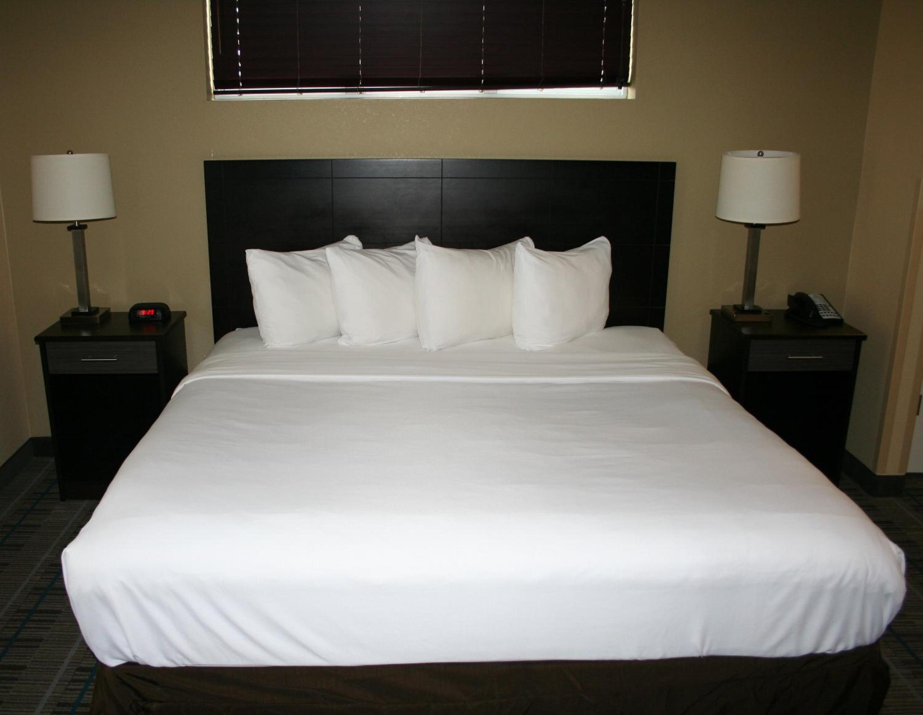 Jacksonville Vacations - MainStay Suites Jacksonville near Camp Lejeune - Property Image 1