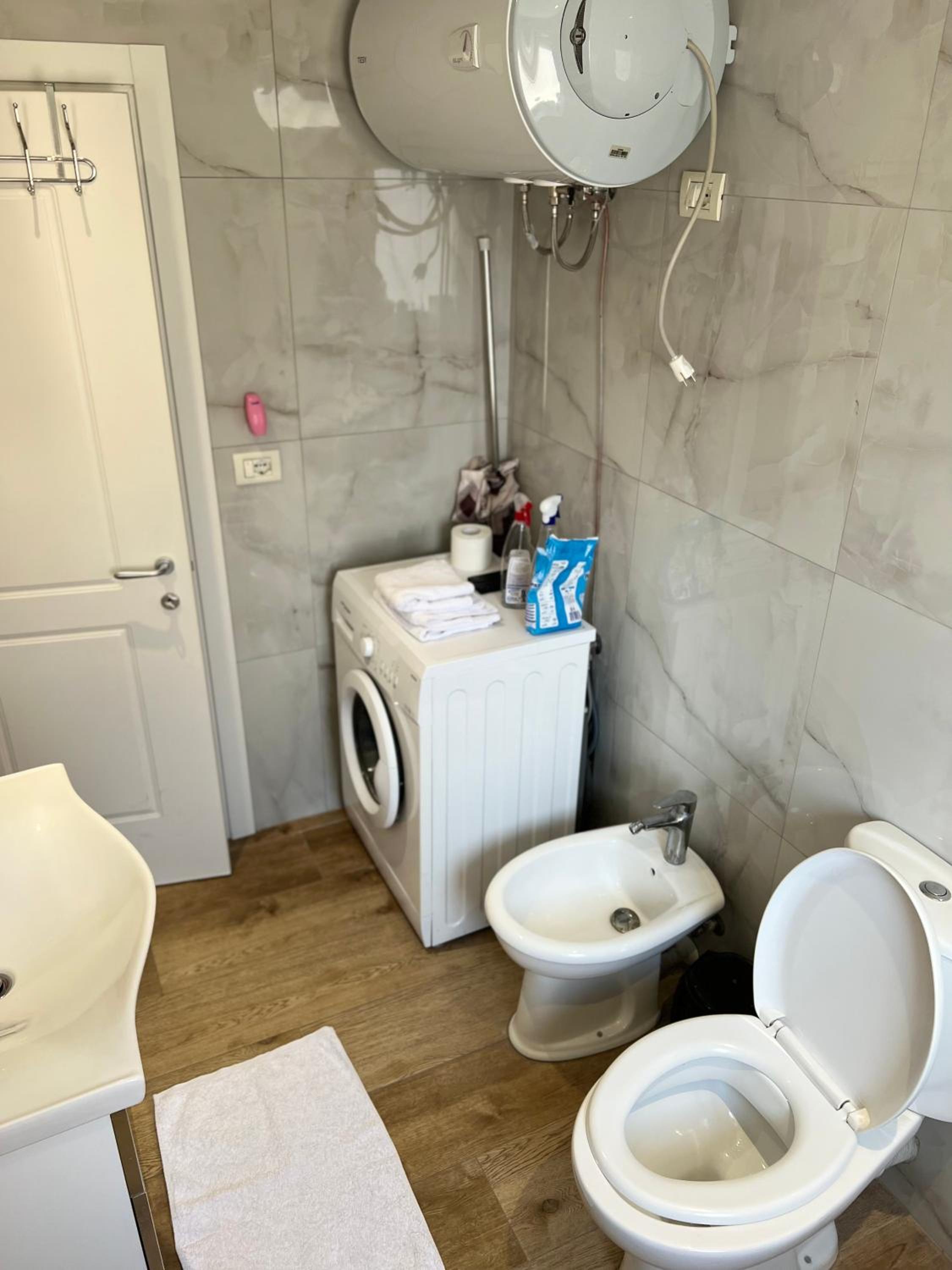 Skanderbeg Square Apartment
