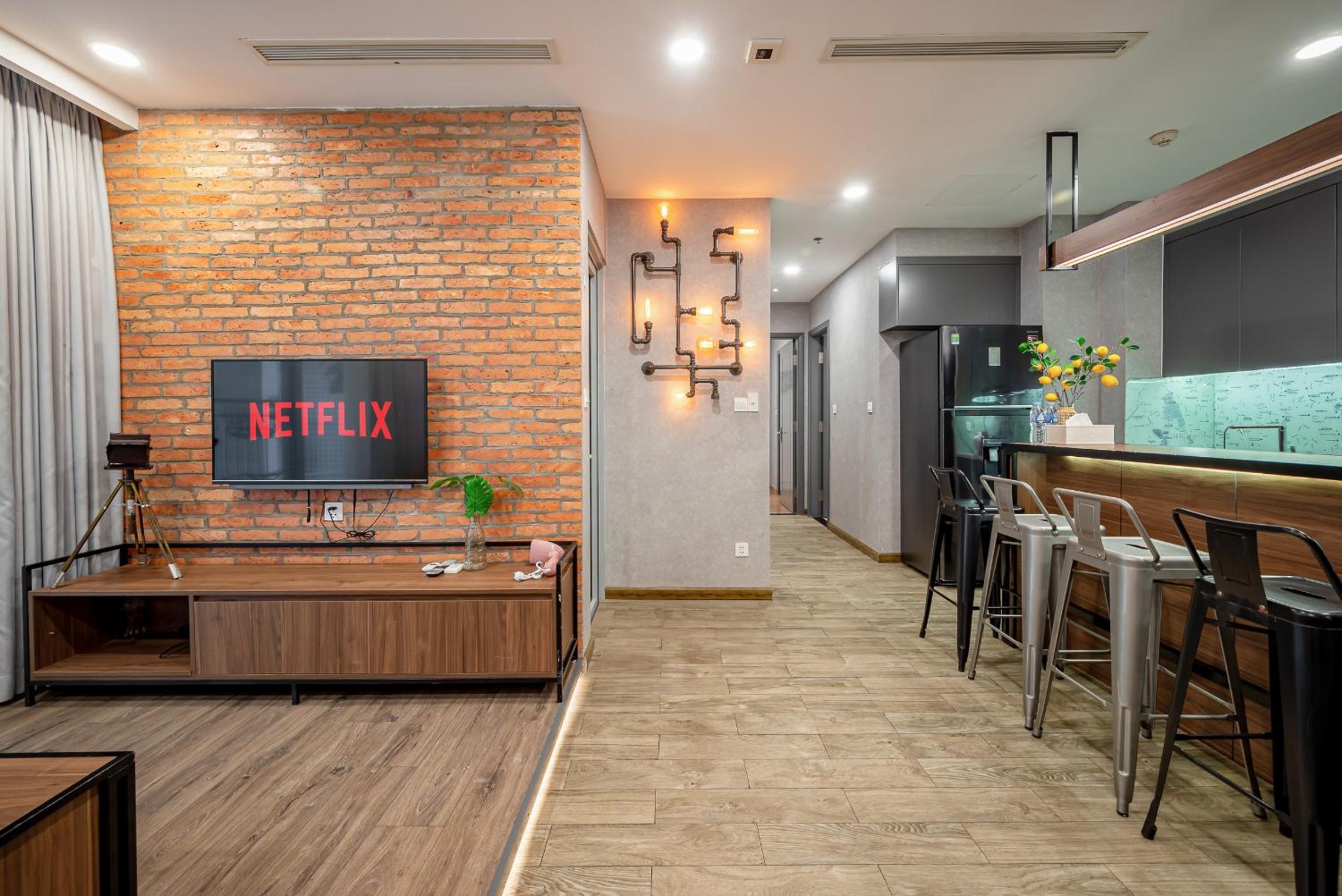 CeLaVie Serviced Apartment - The Vinhomes and Landmark