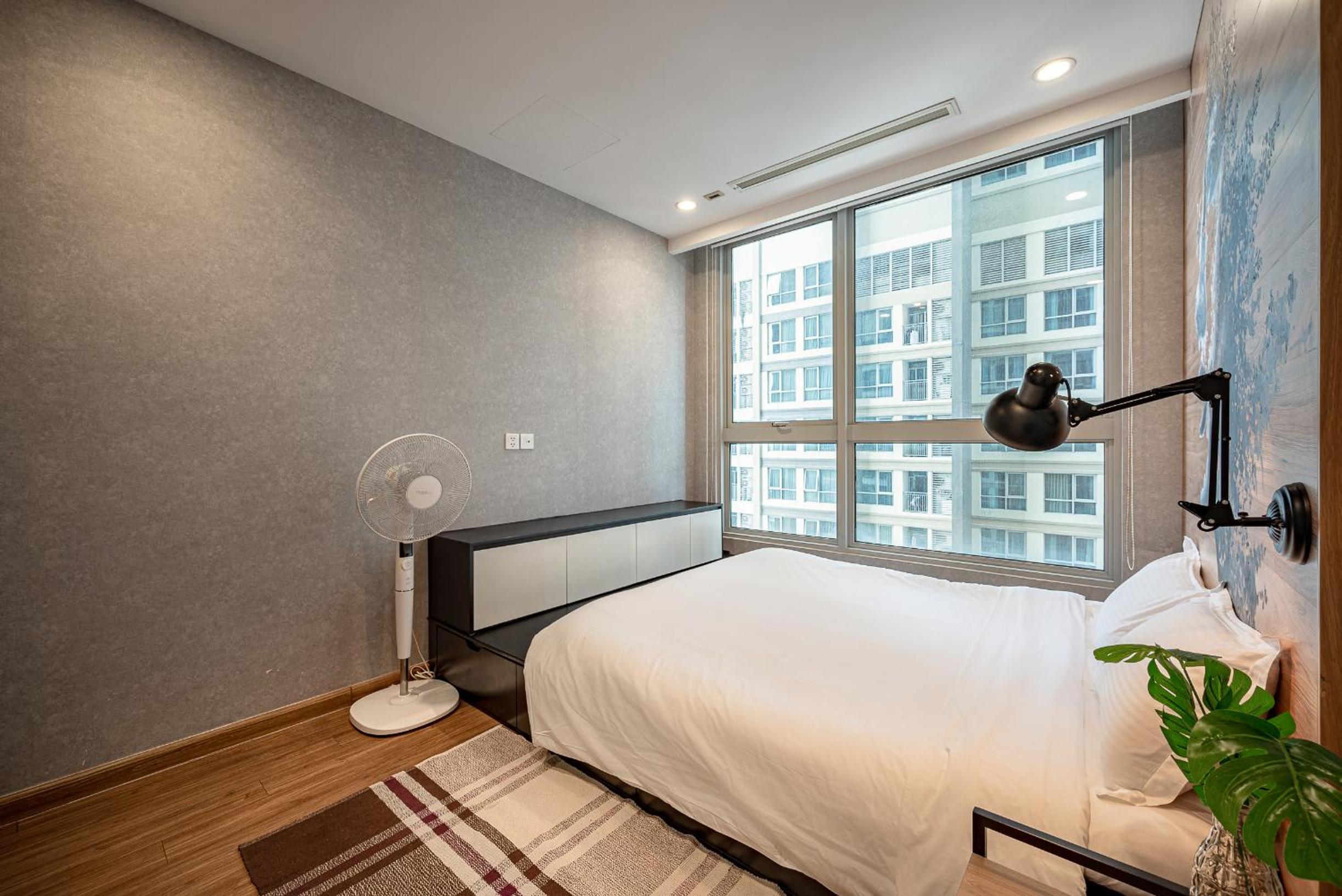 CeLaVie Serviced Apartment - The Vinhomes and Landmark