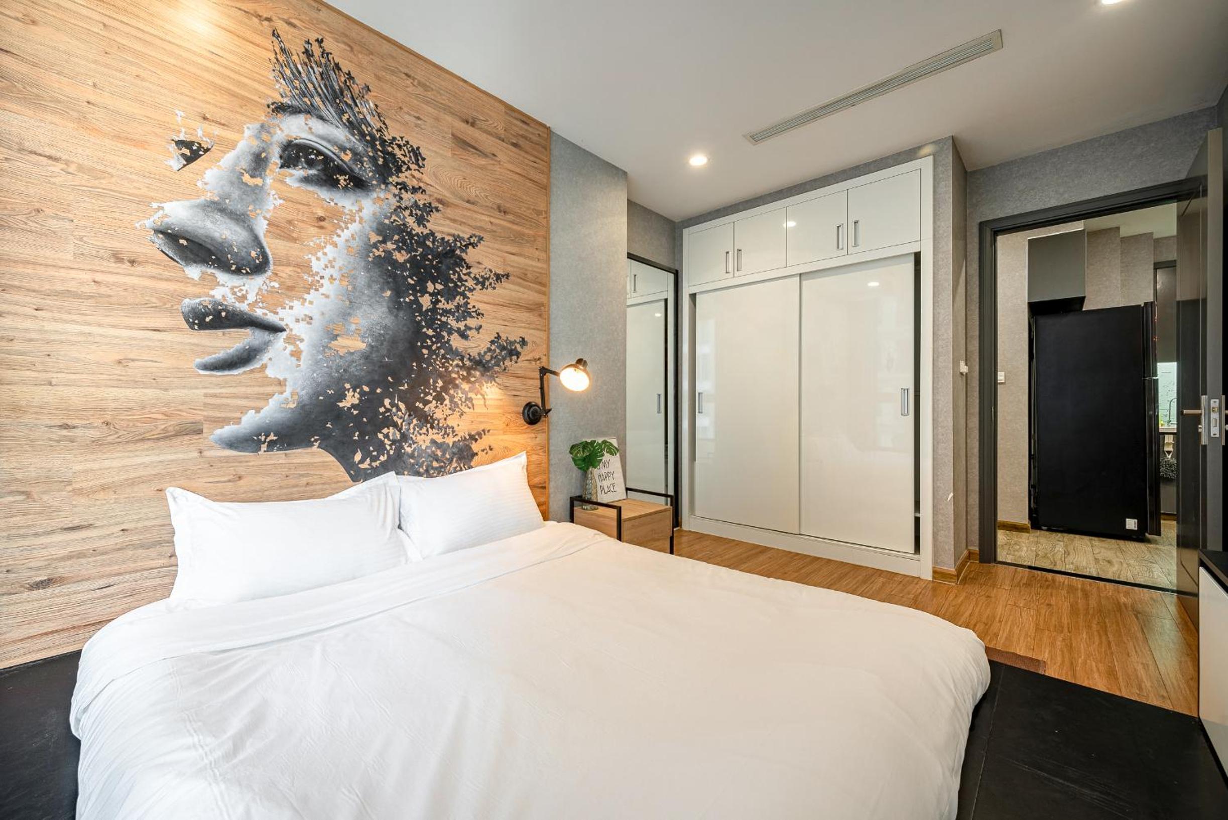 CeLaVie Serviced Apartment - The Vinhomes and Landmark