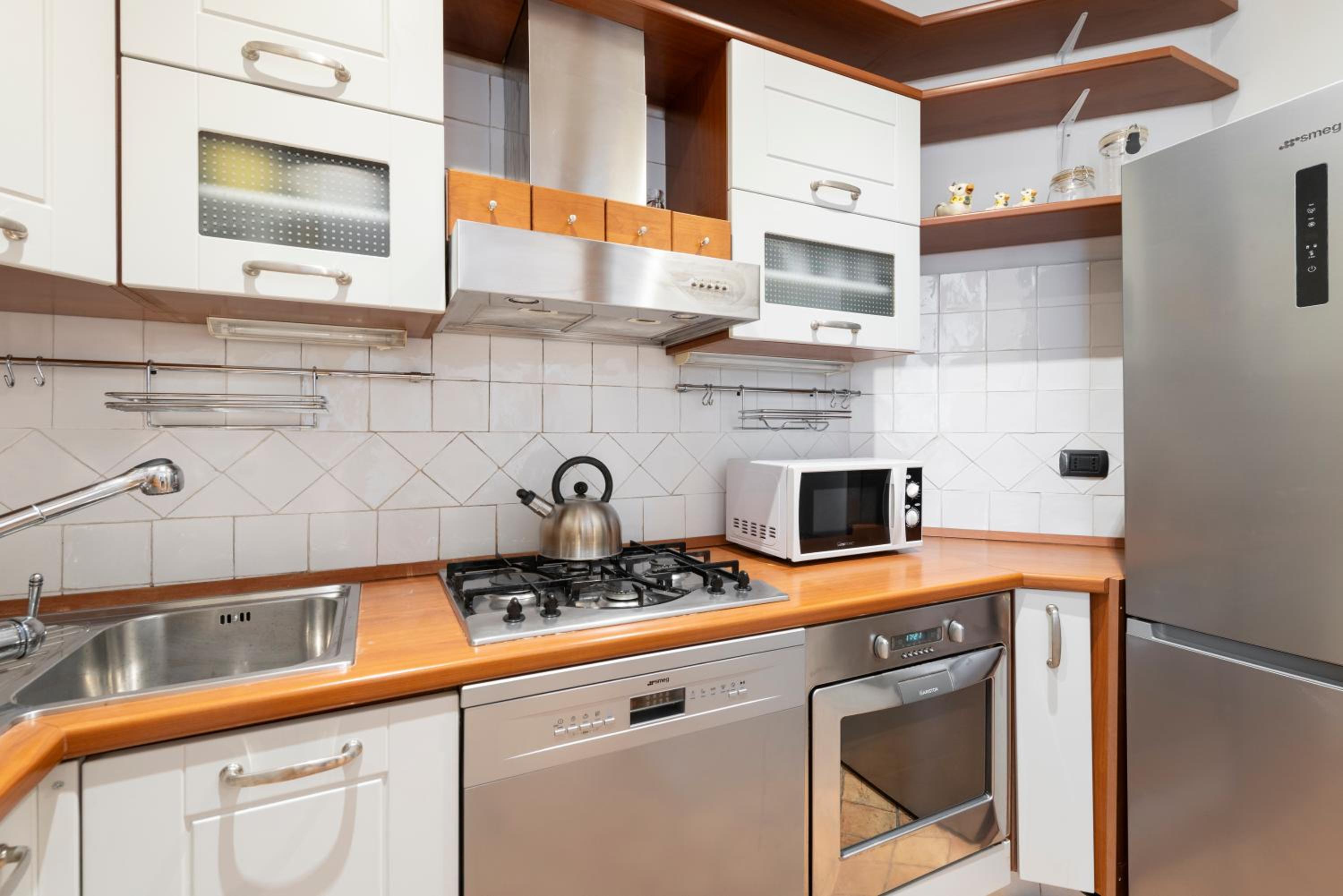 Beige luxury apartment Rome