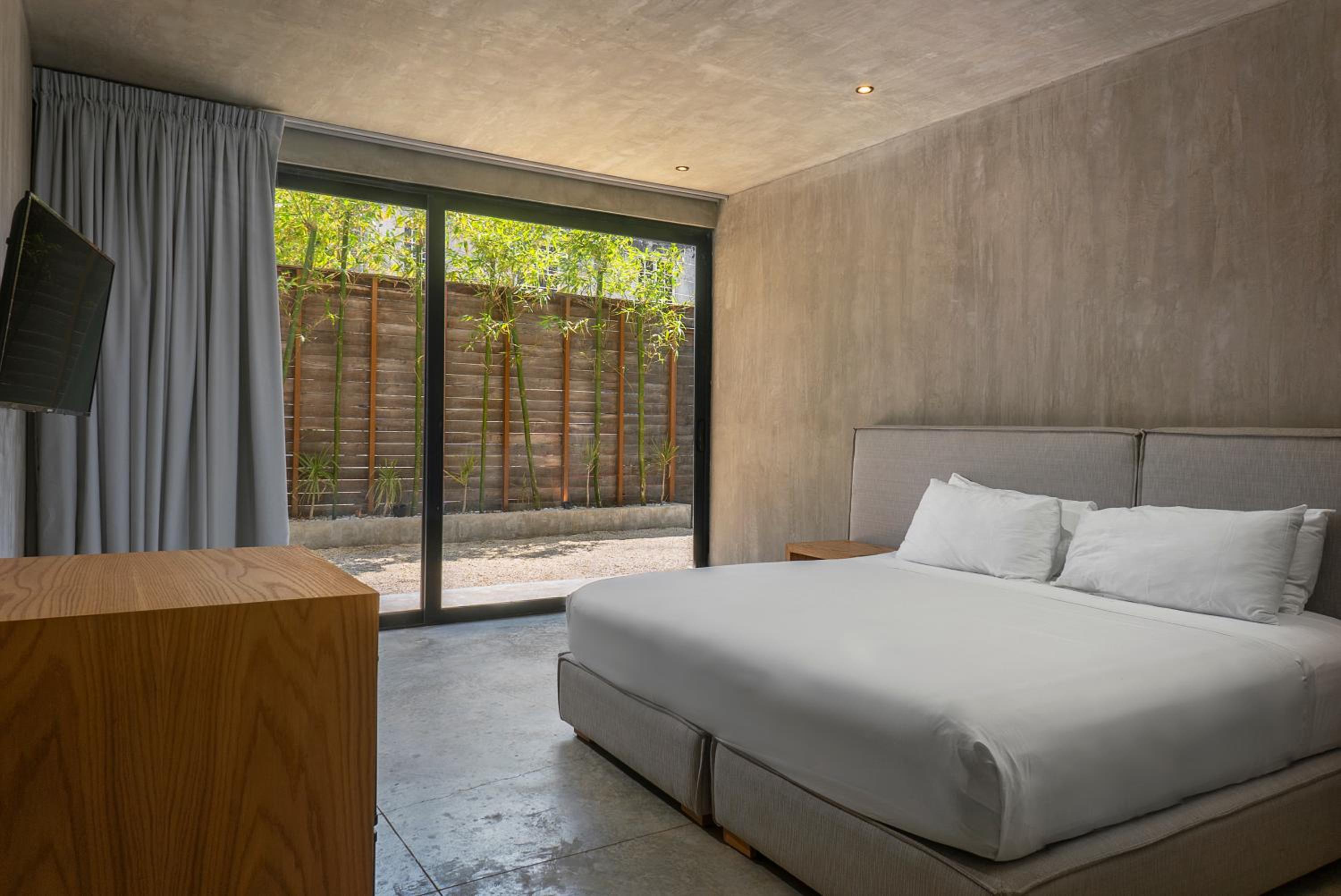 The 44, Fabulous villa for 19 guests in Playa del Carmen view 4
