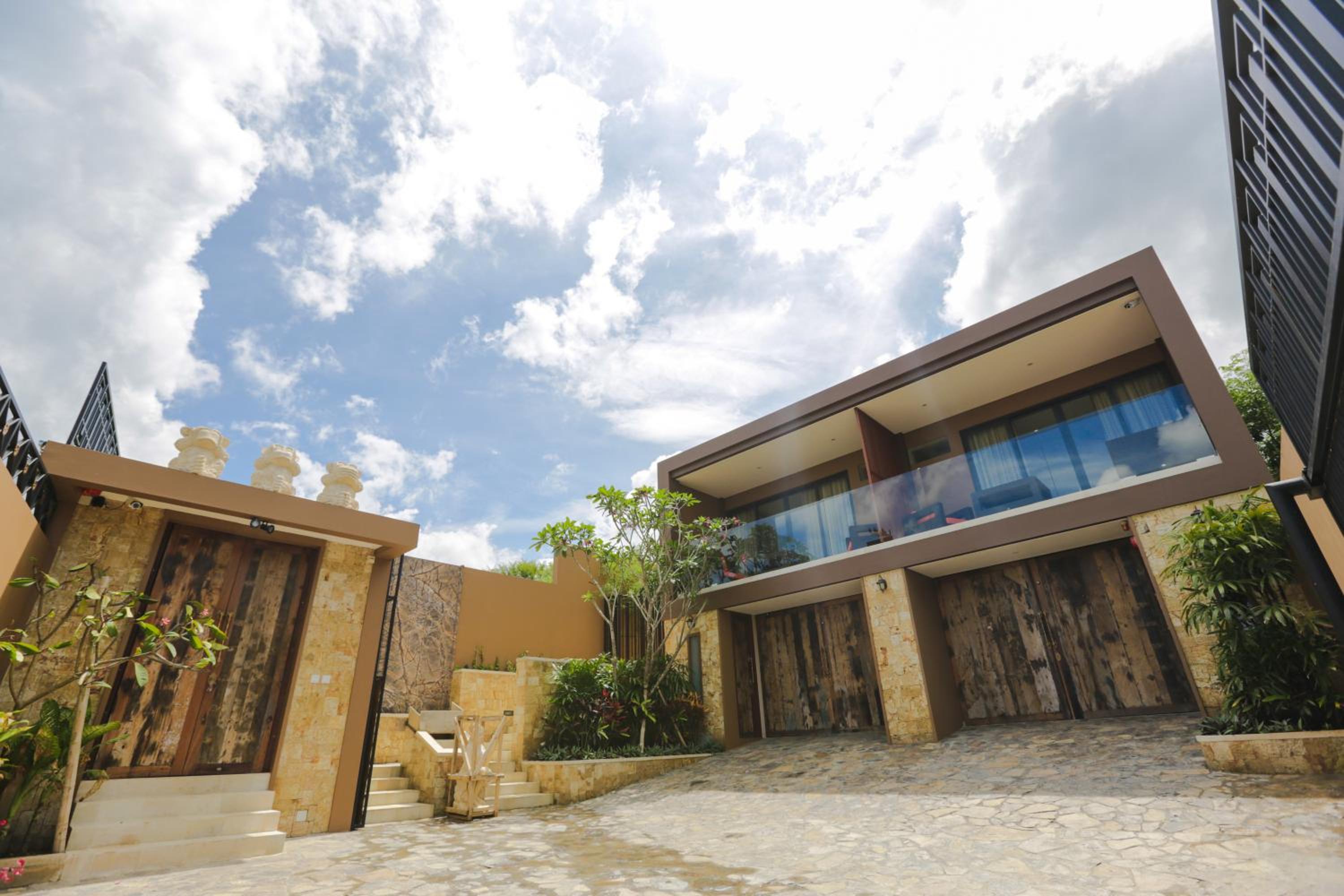 Villa Mandalika Lombok view 3