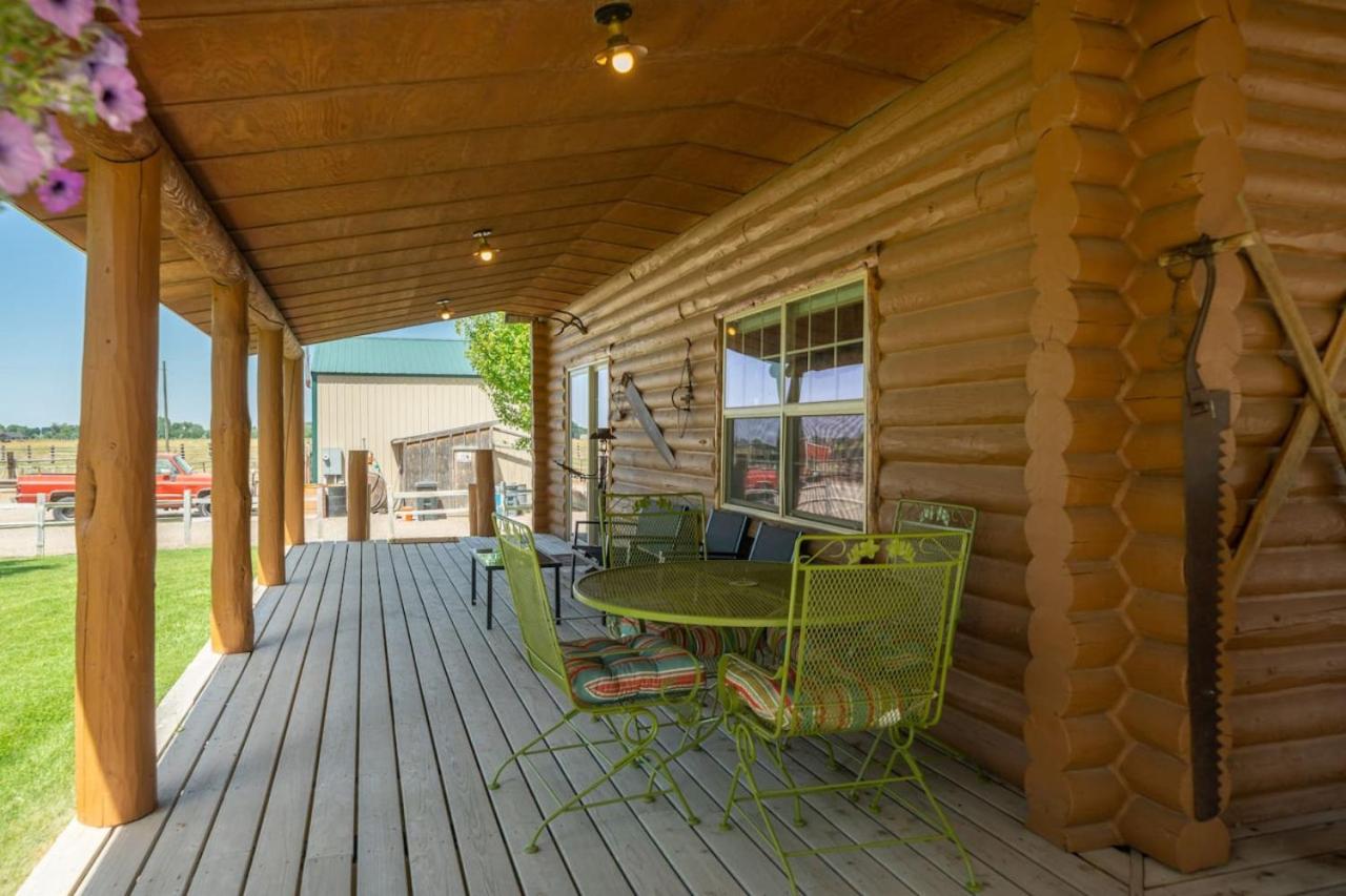 Uncle Terry's Cabin view 4