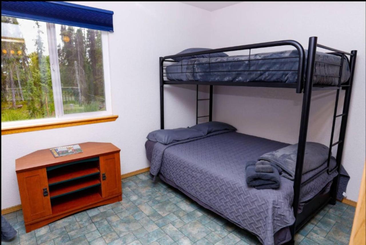 Grayling Getaway, Cabin 1 at Lower Kenai Lodge view 3