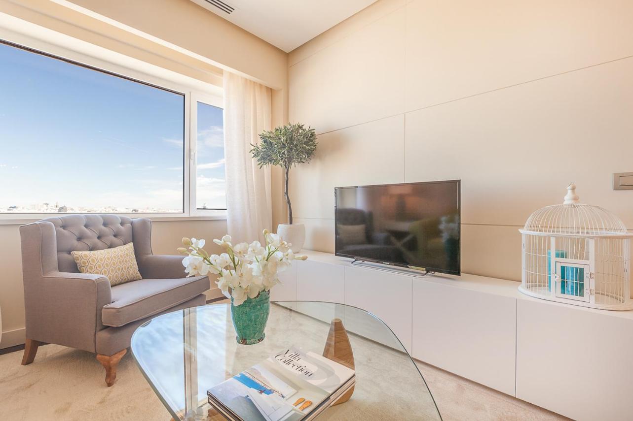 Homeclub Exclusive Flat at Madrid Tower