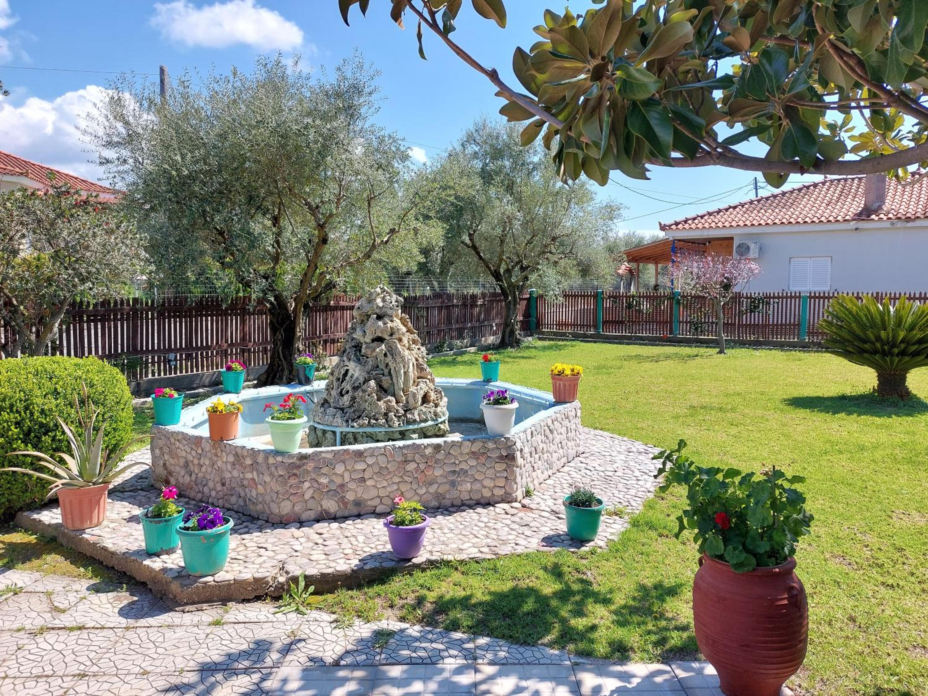 Giorgos litsa VILLA view 3