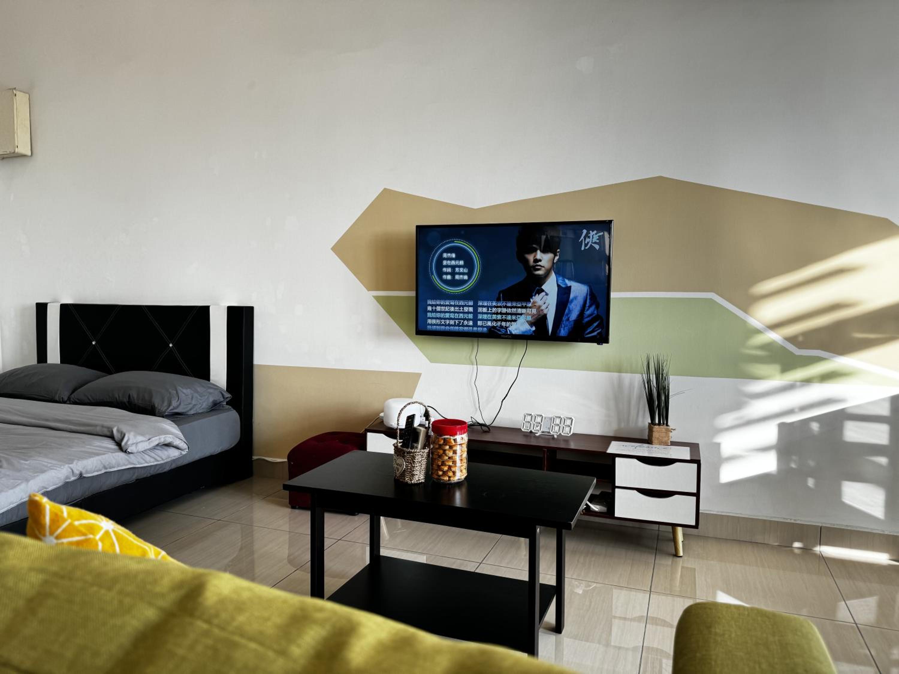 Manhattan Condo at Mount Austin JB 2-4 Pax Stay