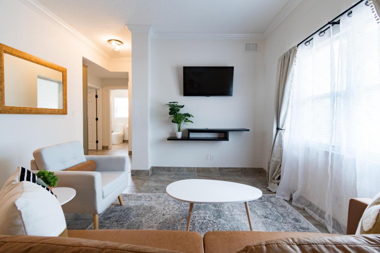 Luxury 2BD 2BTH Condo 5