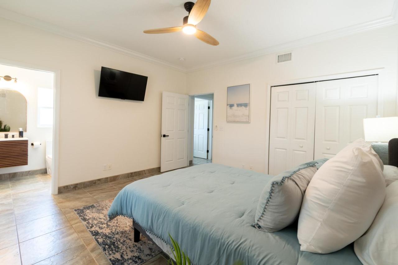 Luxury 2BD 2BTH Condo 5