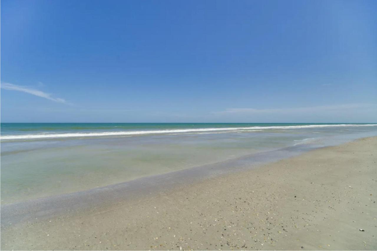 Luxury 2BD 2BTH Condo 5