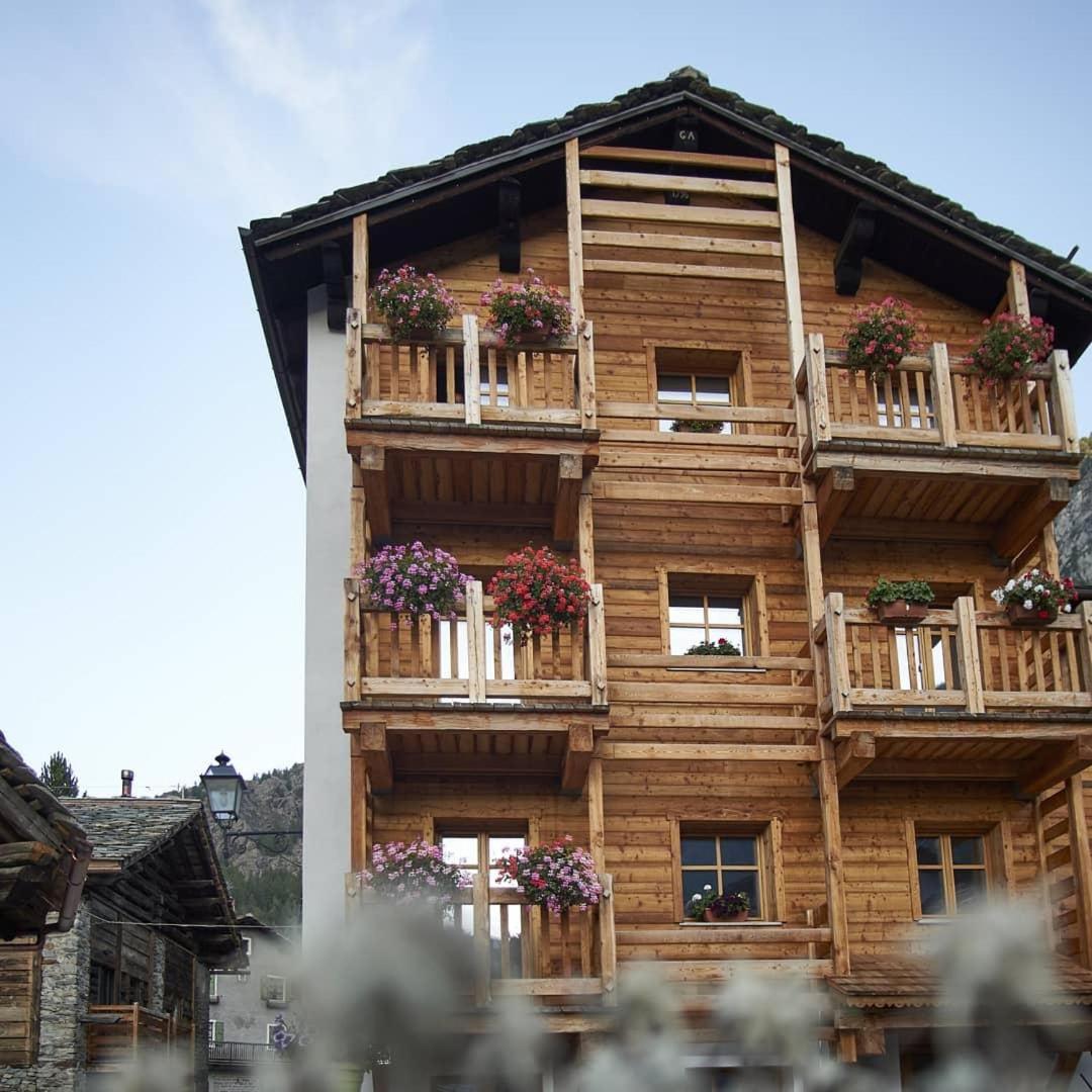Chalet du Paradis view 2
