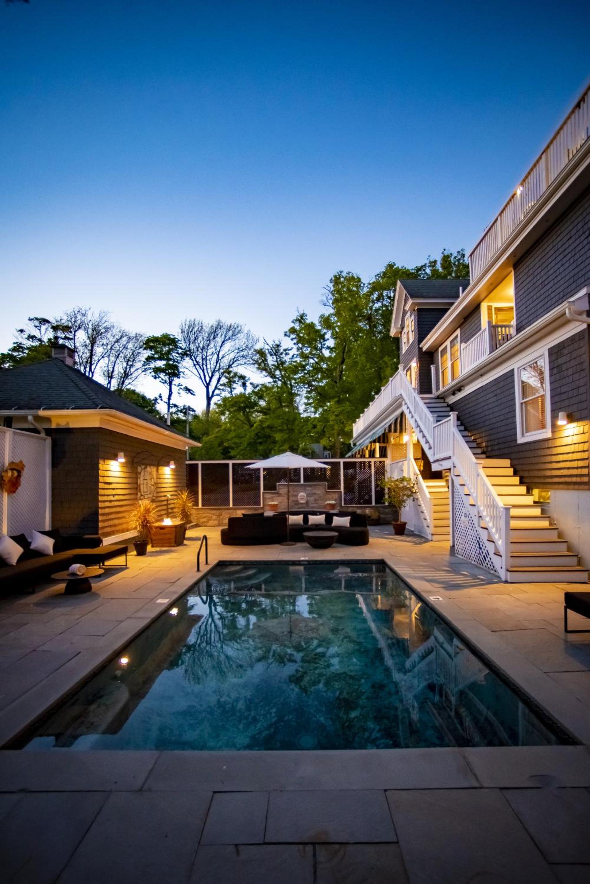 Lindenwood Inn