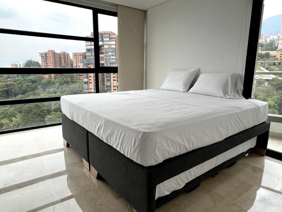 501 Luxury Apartment In Heart Of El Poblado