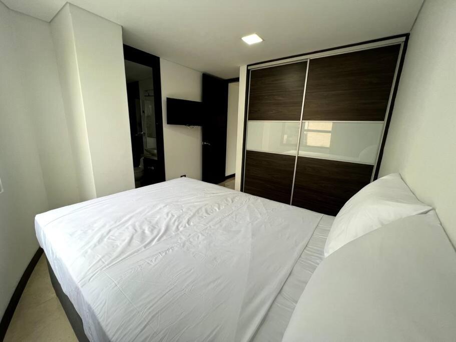 501 Luxury Apartment In Heart Of El Poblado
