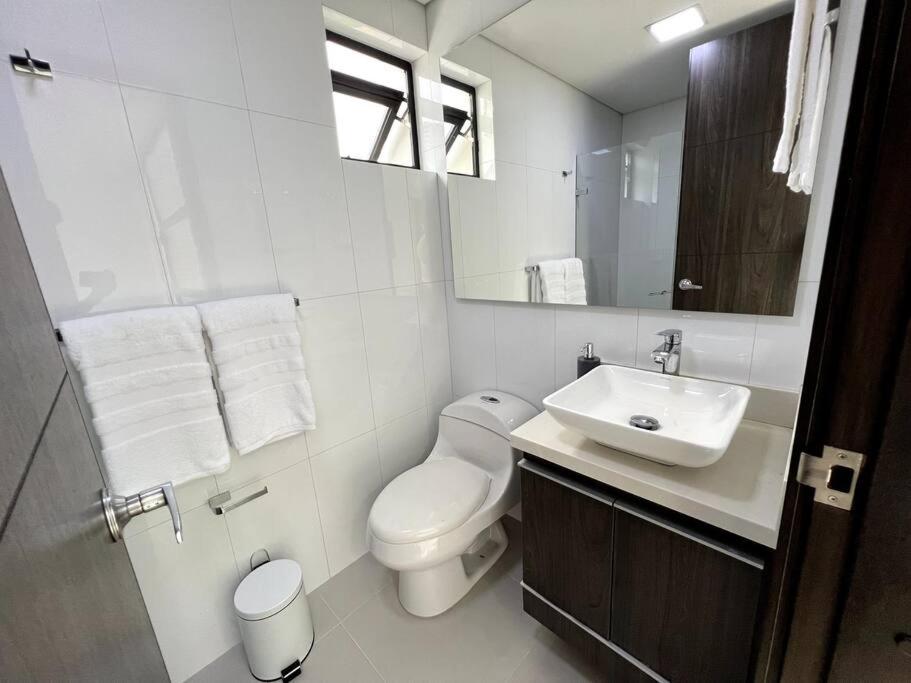 501 Luxury Apartment In Heart Of El Poblado