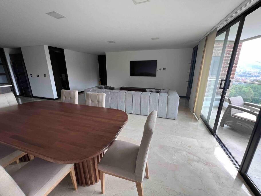 501 Luxury Apartment In Heart Of El Poblado