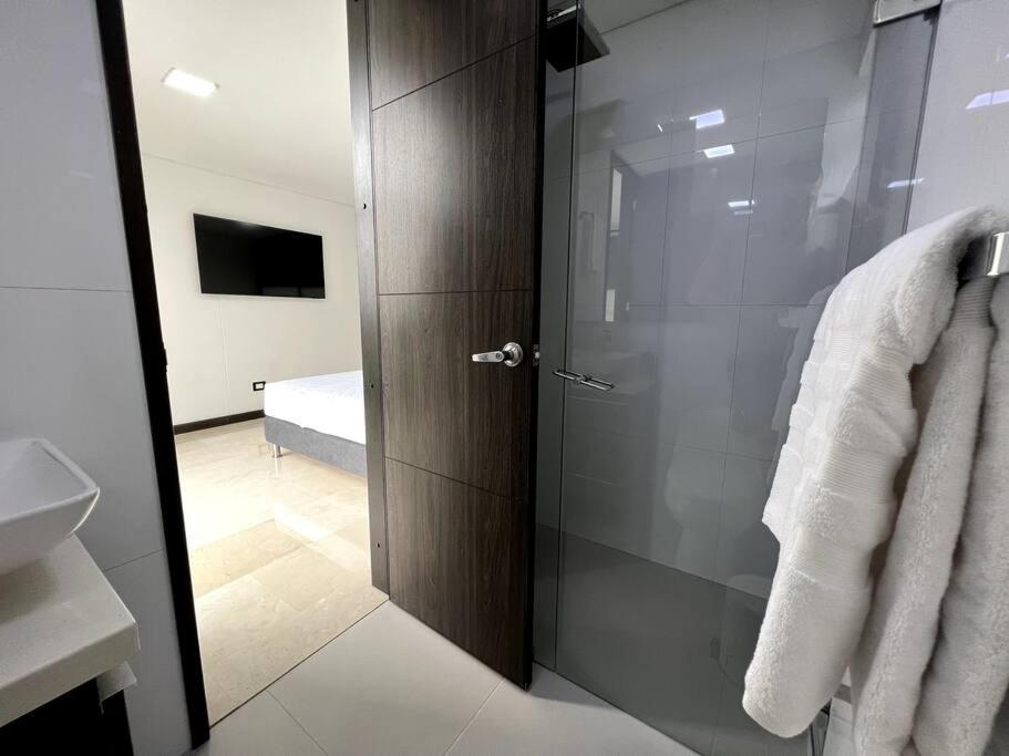 501 Luxury Apartment In Heart Of El Poblado