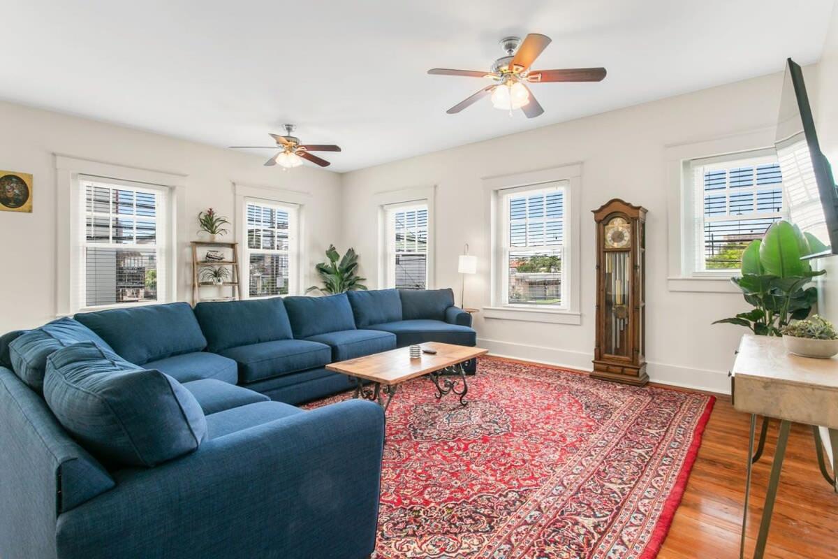 Stunning 2BD luxury apt perfect NOLA location