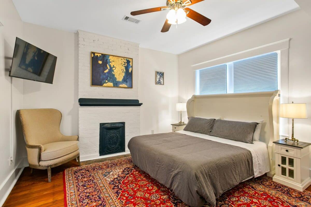 Stunning 2BD luxury apt perfect NOLA location