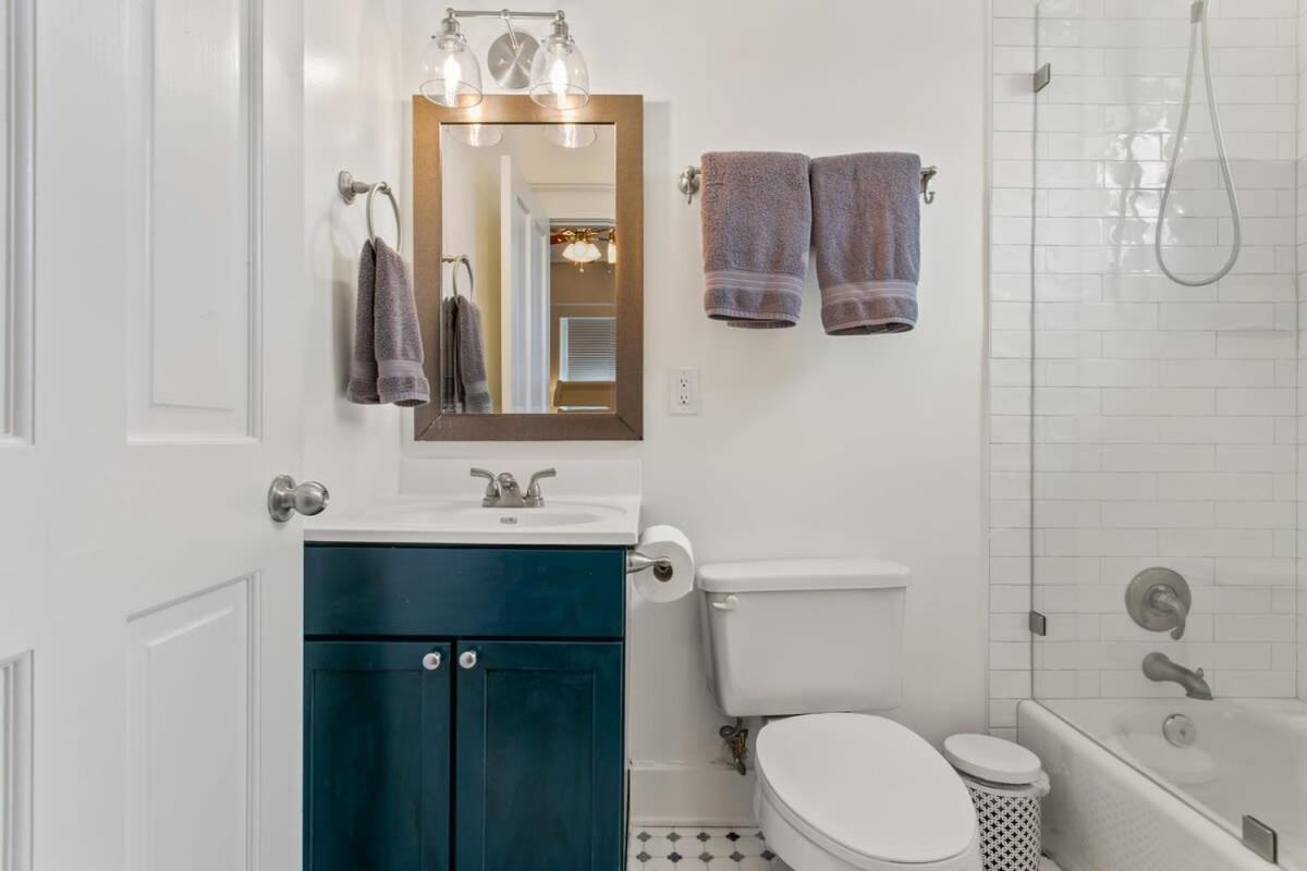 Stunning 2BD luxury apt perfect NOLA location
