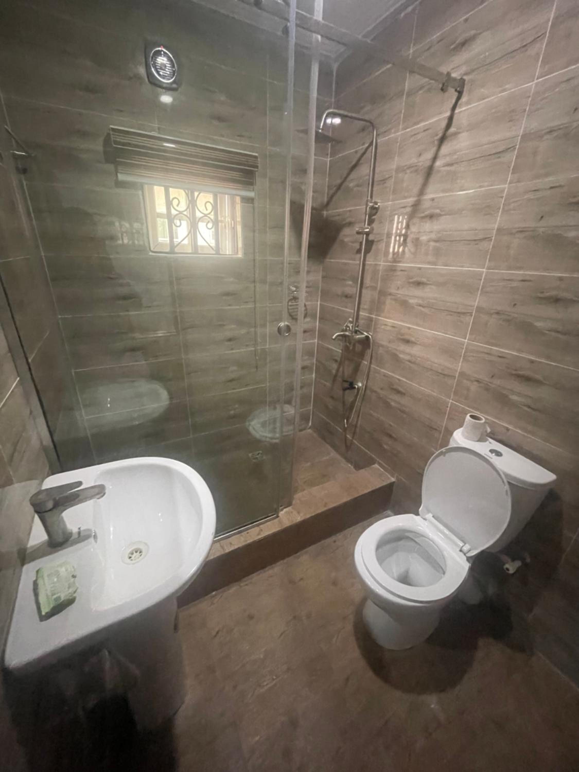 THREE BEDROOM DUPLEX