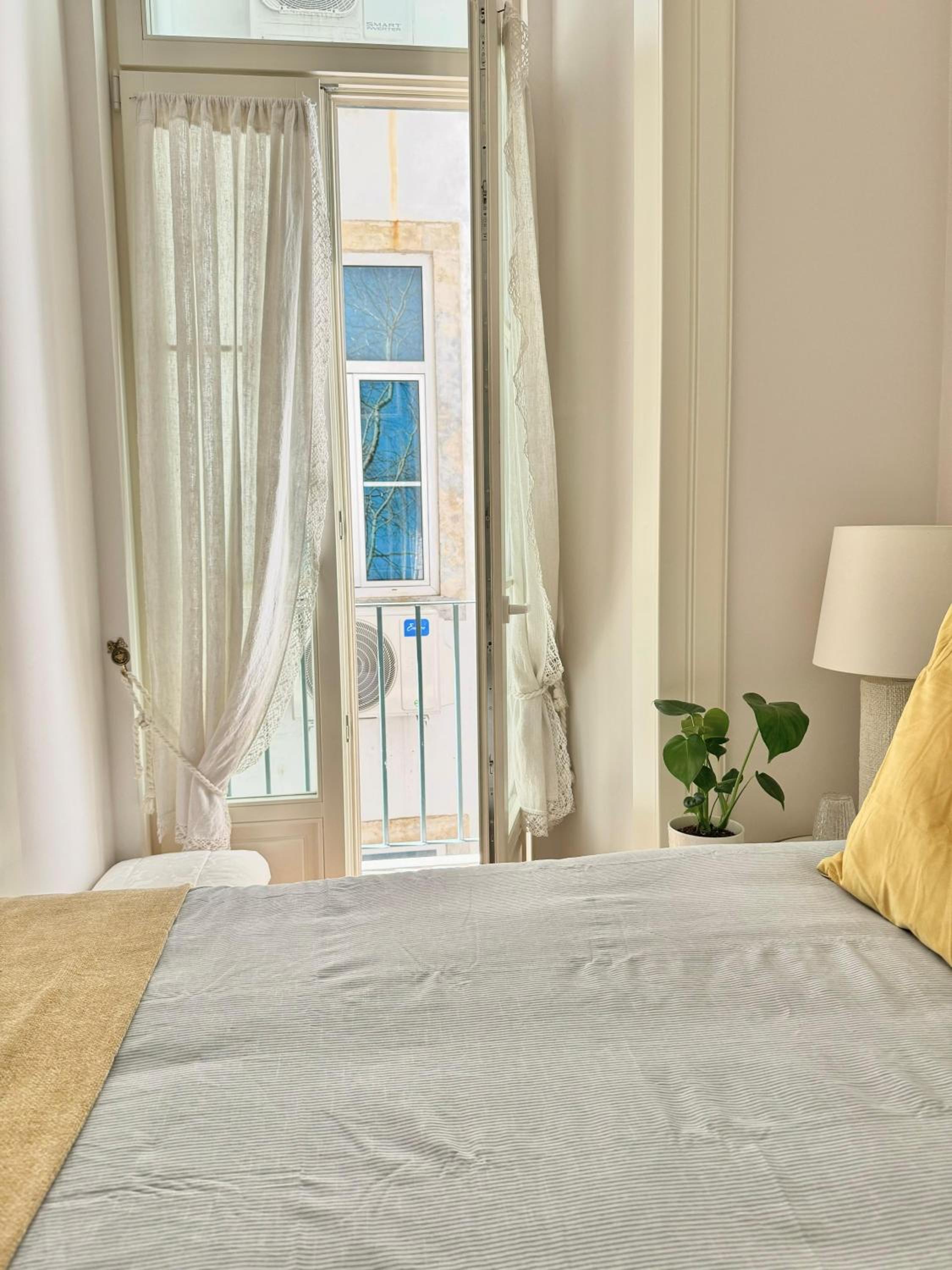Charming apartment on Rua Augusta view 4