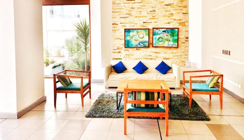 Departamento equipado a pasos de la Playa y Casino Enjoy view 5