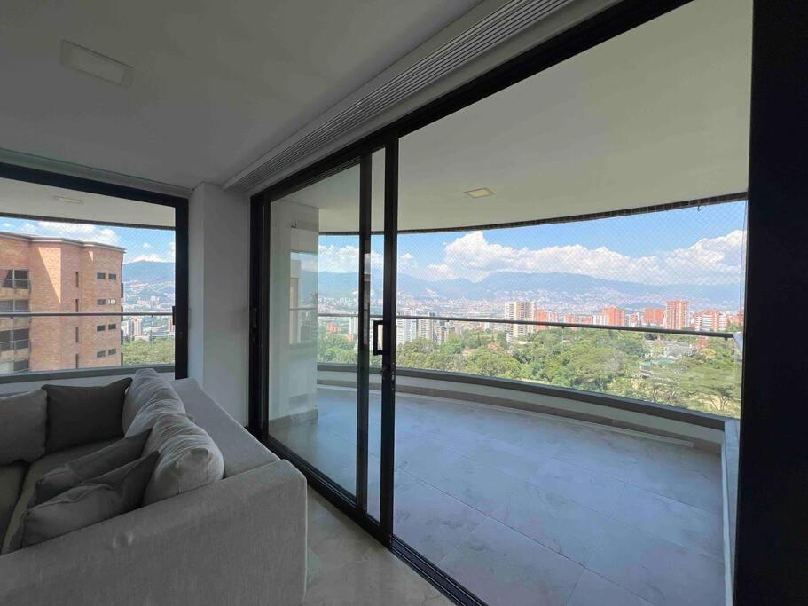1401, Luxury Penthouse In El Poblado