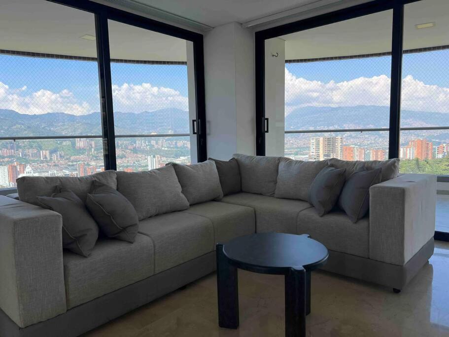 1401, Luxury Penthouse In El Poblado