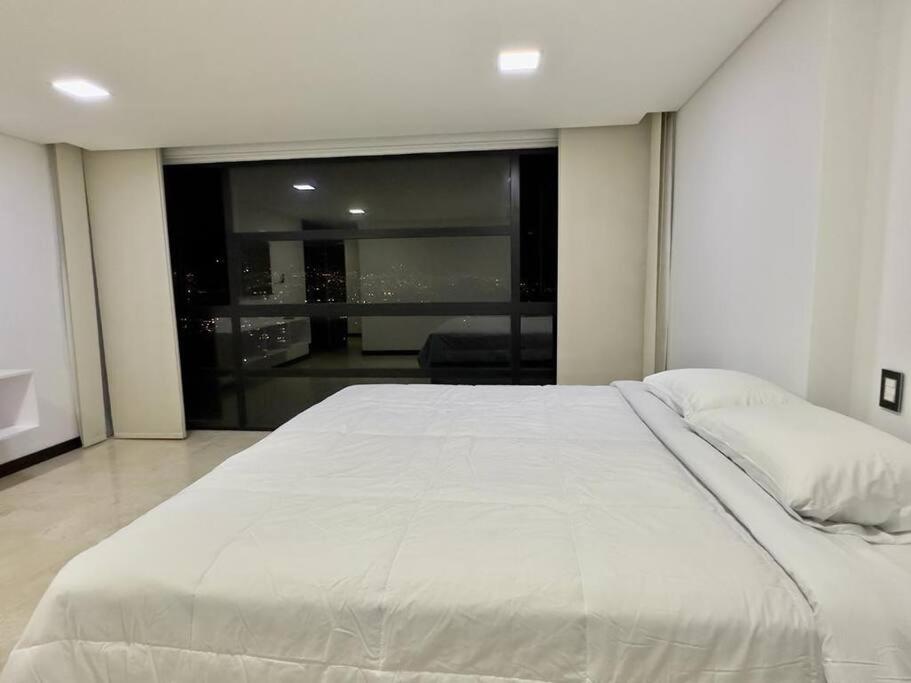 1301 Luxury Penthouse, Poblado