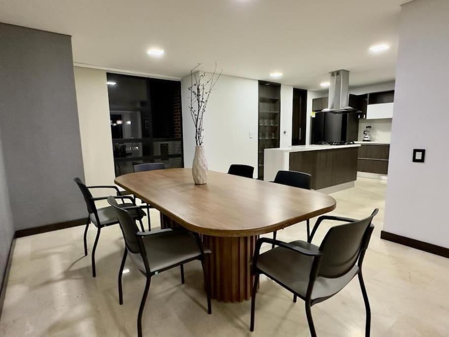 1401, Luxury Penthouse In El Poblado