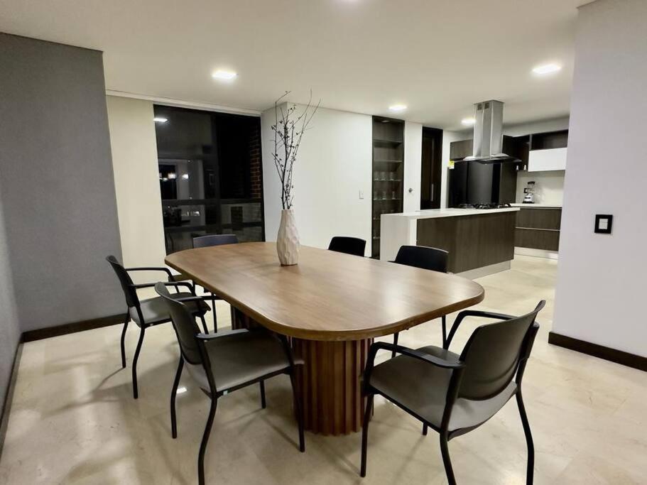 1301 Luxury Penthouse, Poblado