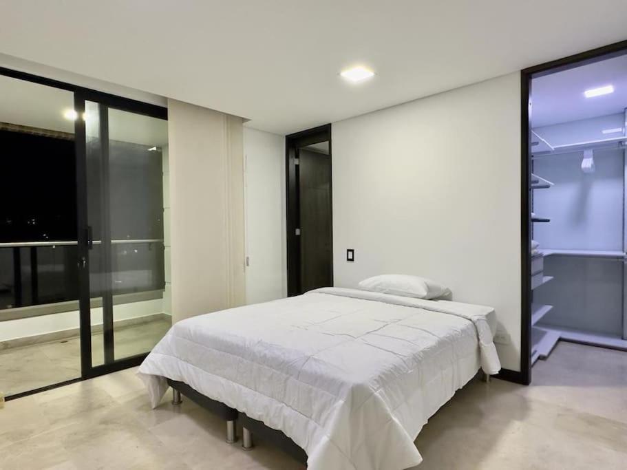 1401, Luxury Penthouse In El Poblado