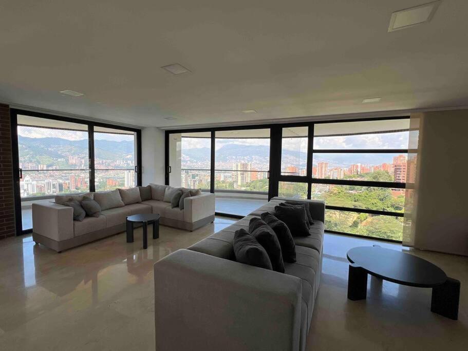 1401, Luxury Penthouse In El Poblado