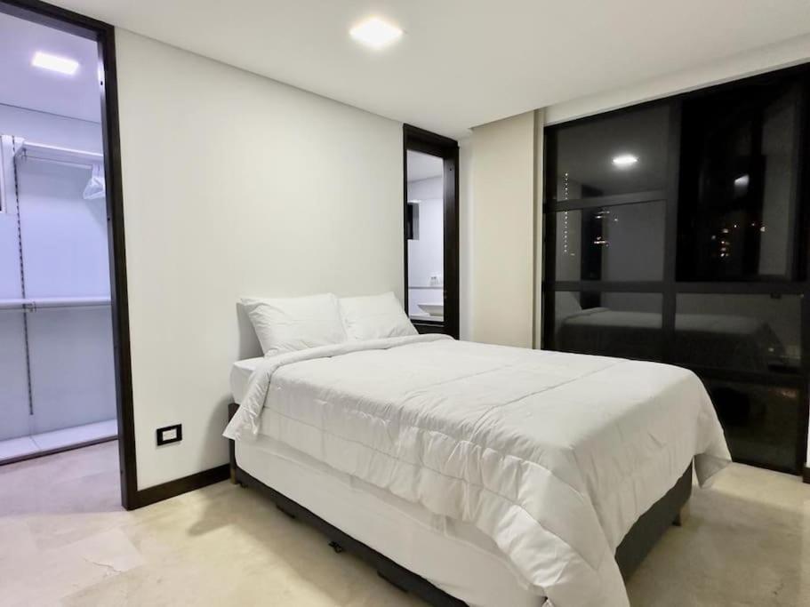 1401, Luxury Penthouse In El Poblado