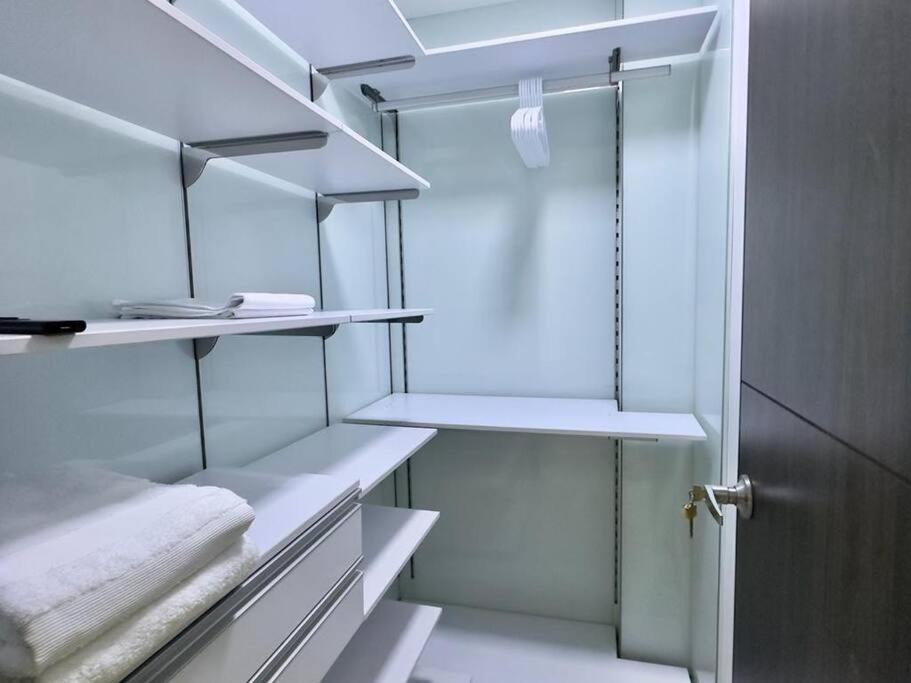 1301 Luxury Penthouse, Poblado