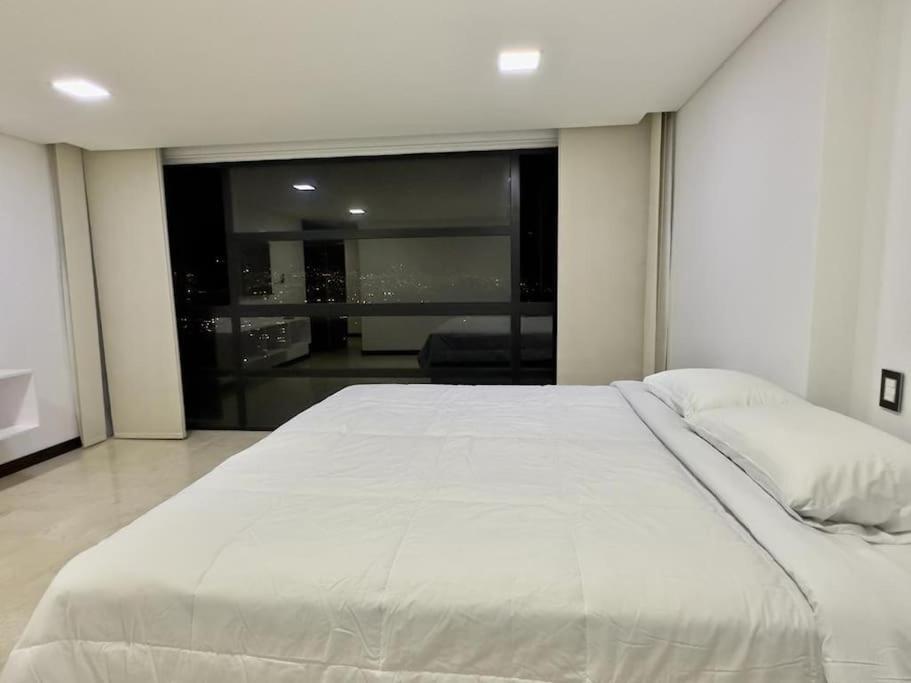 1401, Luxury Penthouse In El Poblado
