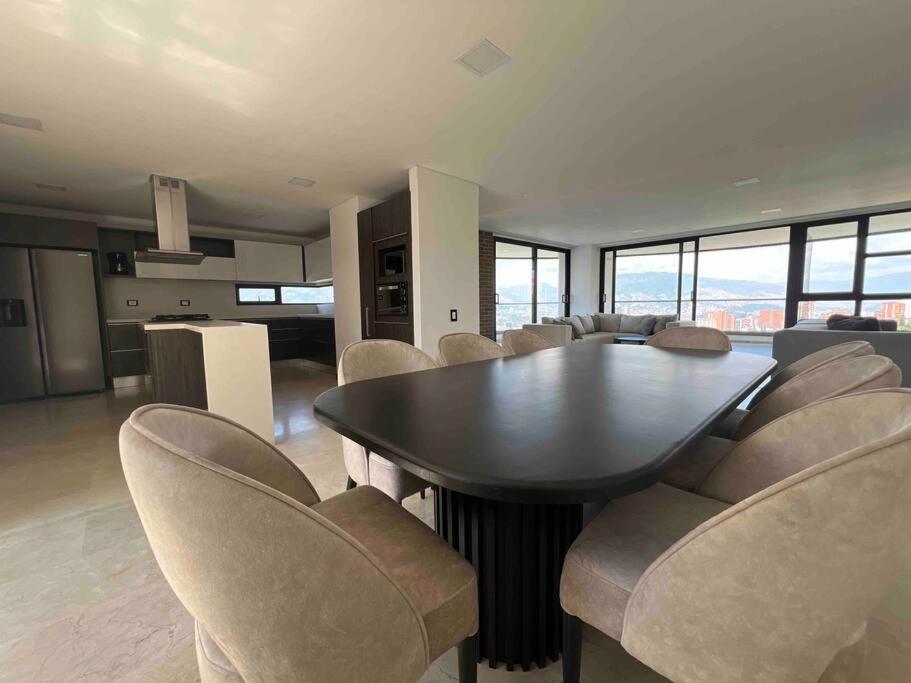 1401, Luxury Penthouse In El Poblado