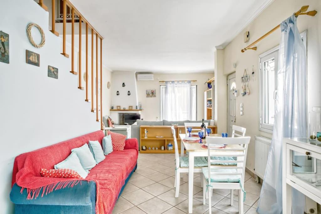 Evita's ikia seaside luxury house photo 4