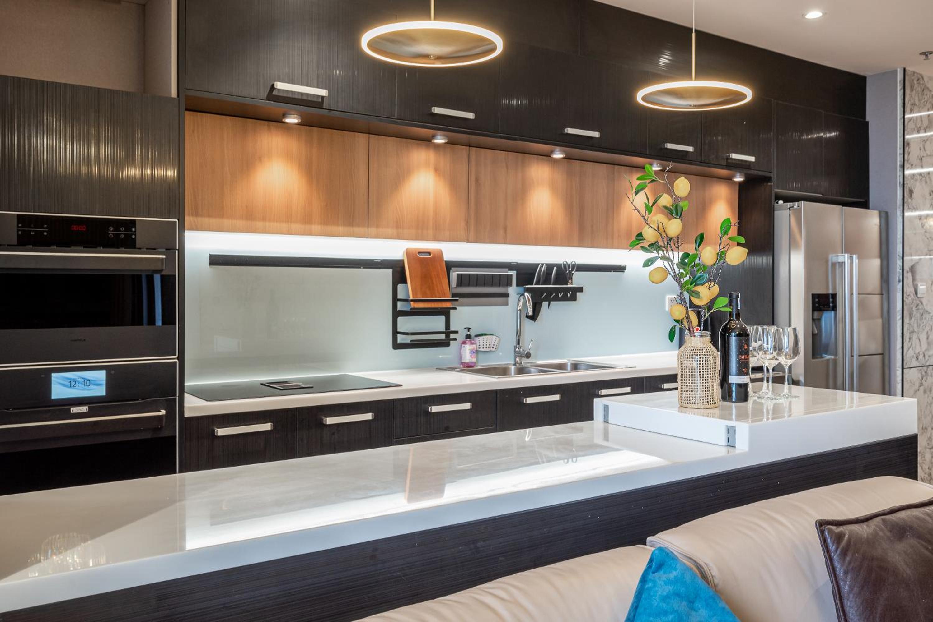 CeLaVie Serviced Apartment - The Vinhomes and Landmark