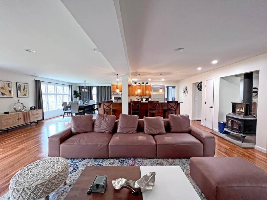 Secluded Farmhouse Retreat - Minutes from Mystic view 2