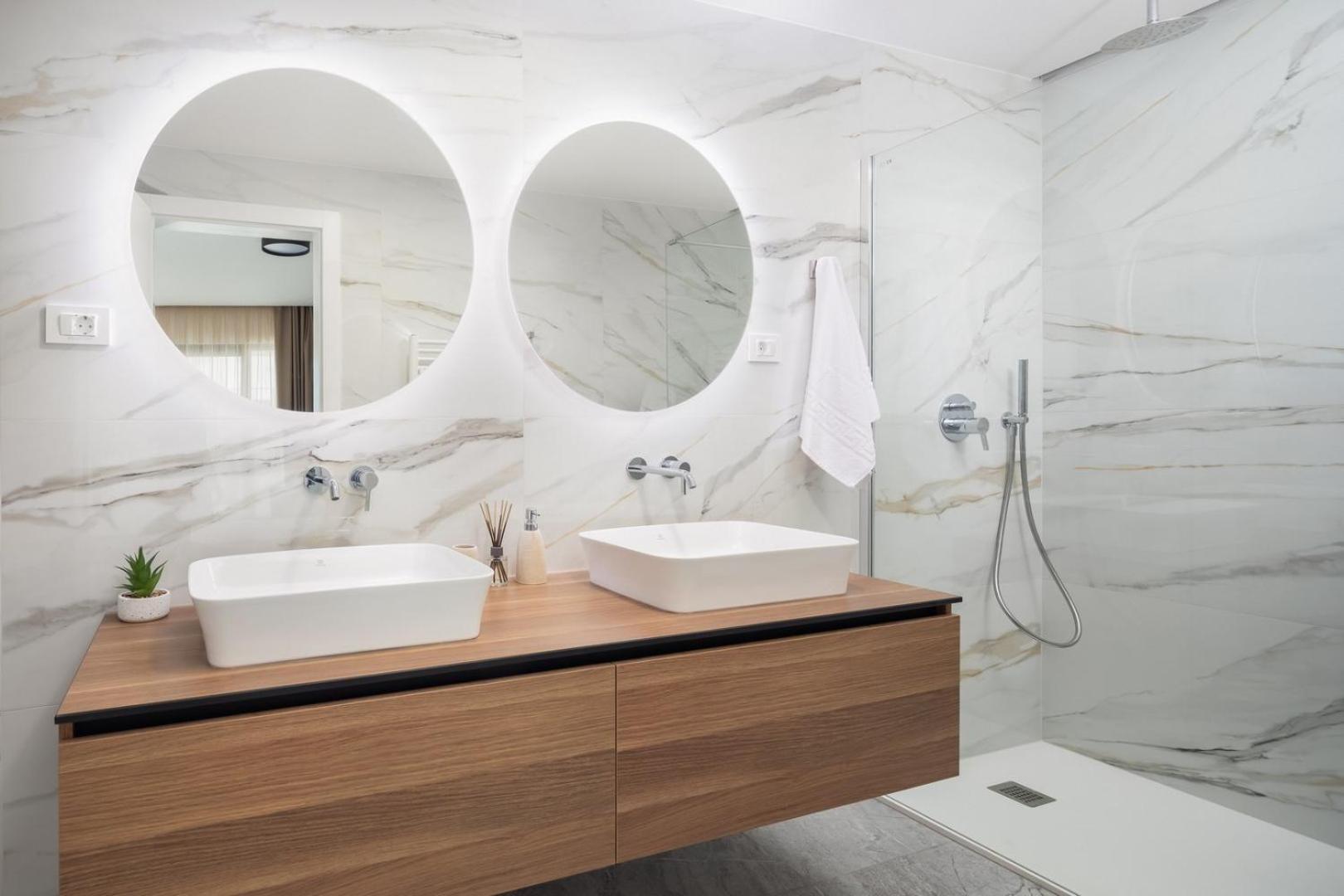 NEW! Villa Brilliance heated pool 50 m2, sea view