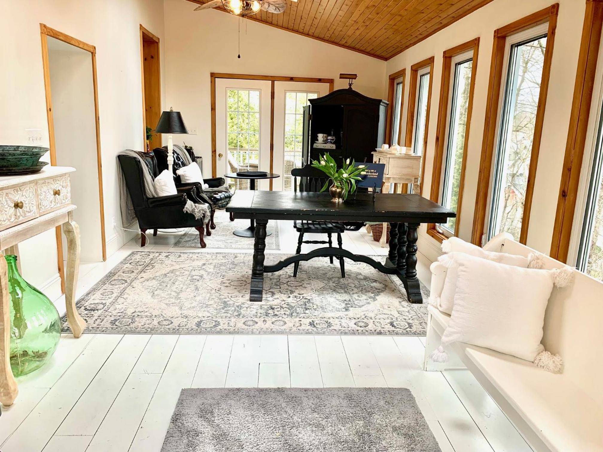 Plantation House Bed & Breakfast