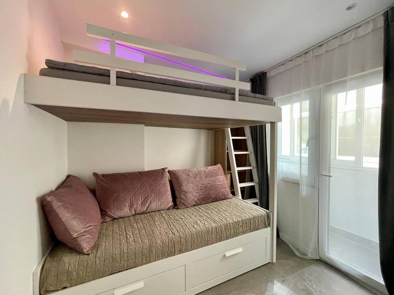 Sea Side apartments