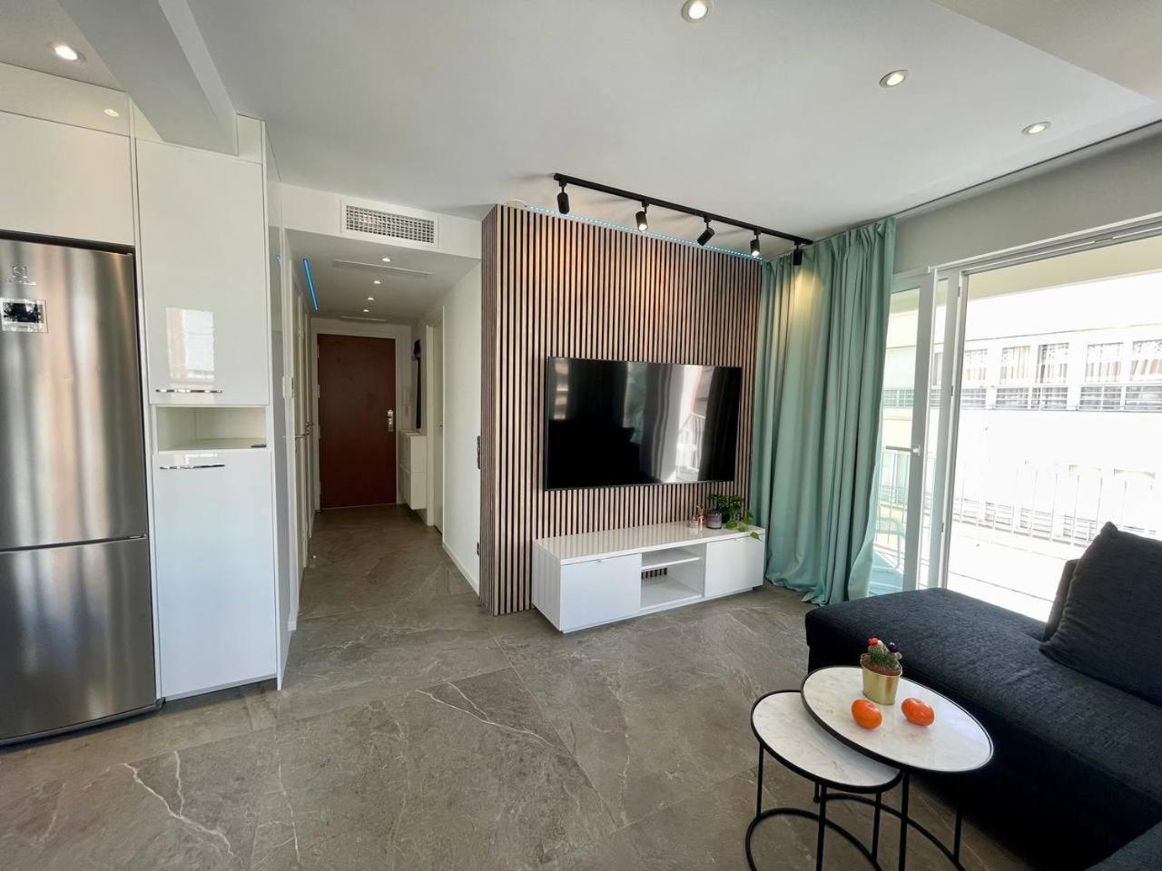 Sea Side apartments